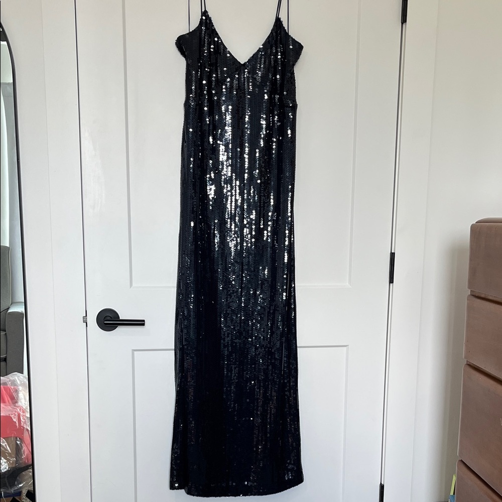 Nina Ricci Navy Sequin Gown Sz 40 (US 8) Made in France $4,500 Retail